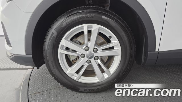 Audi Q3 2020 — photo 5