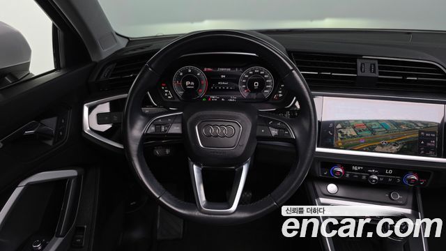 Audi Q3 2020 — photo 19