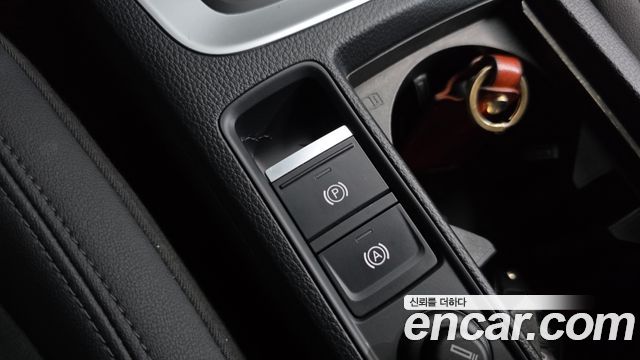 Audi Q3 2020 — photo 28