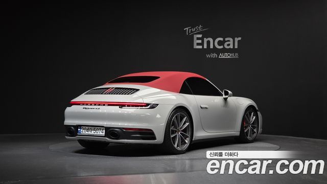 Porsche 911 2024 — photo 2