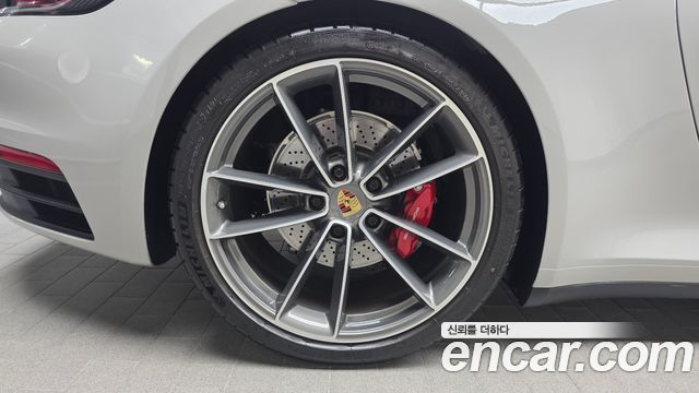 Porsche 911 2024 — photo 5
