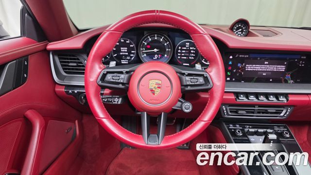 Porsche 911 2024 — photo 13