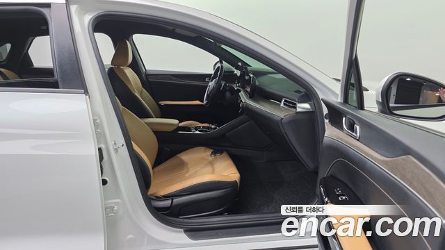 Kia K5 2022 — photo 13