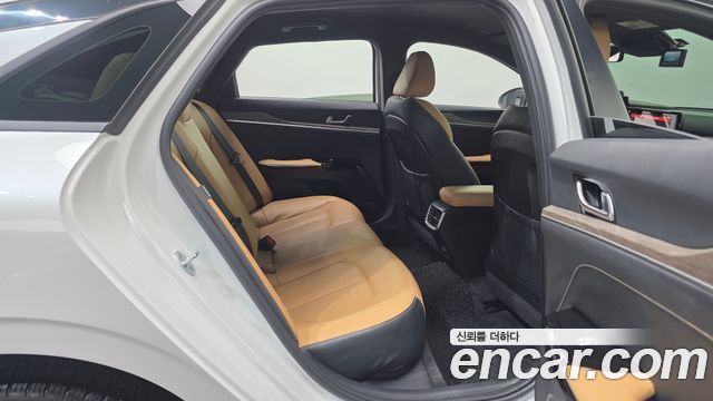 Kia K5 2022 — photo 25