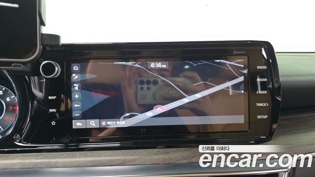 Kia K5 2022 — photo 28