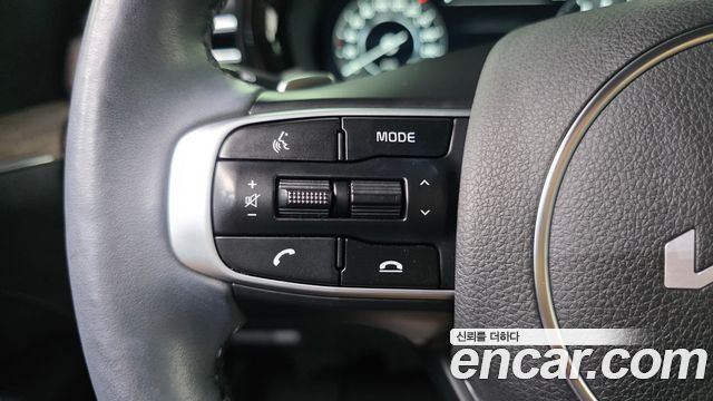 Kia K5 2022 — photo 29