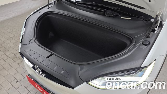 Tesla Model X 2019 — photo 6