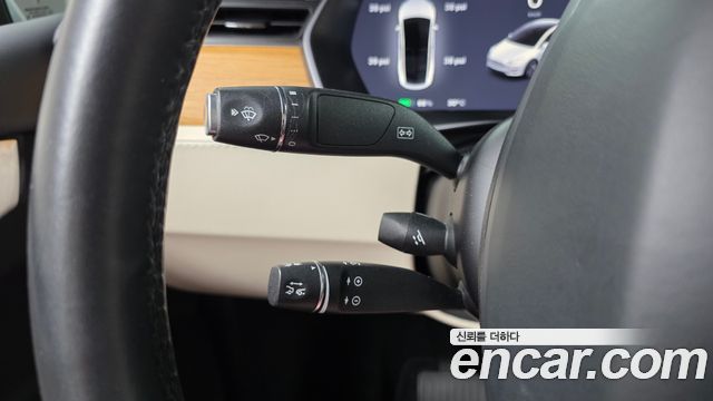 Tesla Model X 2019 — photo 25