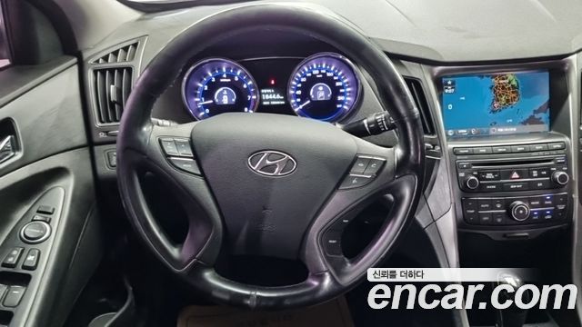 Hyundai Sonata 2013 — photo 14
