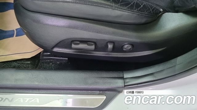 Hyundai Sonata 2013 — photo 18