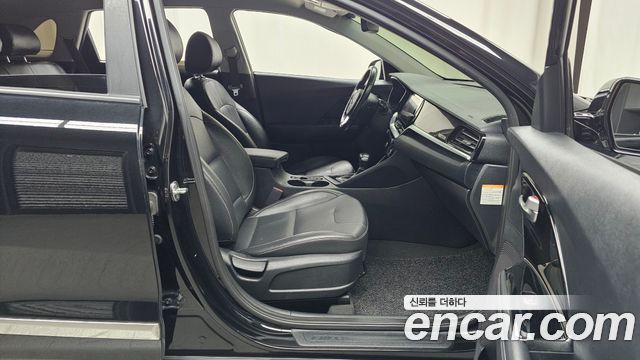 Kia Niro 2020 — photo 11