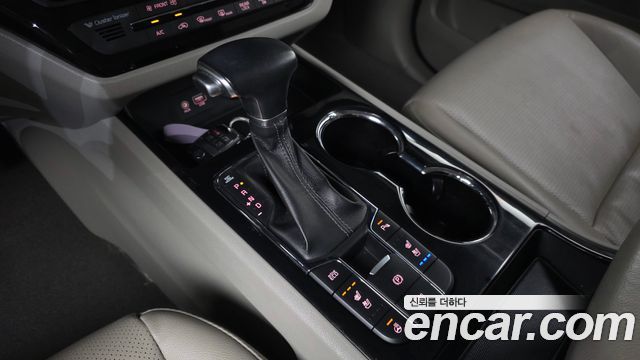 Kia Canival 2019 — photo 9