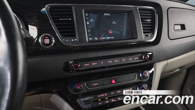 Kia Canival 2019 — photo 12