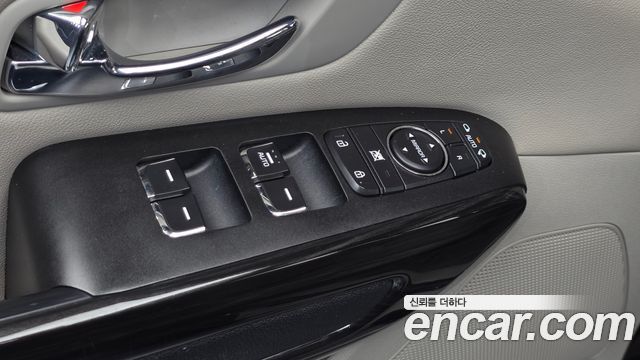Kia Canival 2019 — photo 19