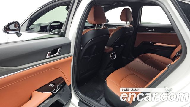 Kia K5 2024 — photo 18