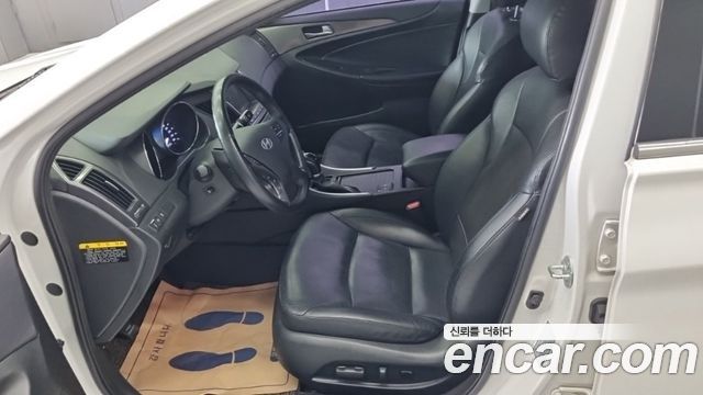 Hyundai Sonata 2014 — photo 10