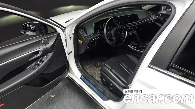 Hyundai Sonata 2020 — photo 13