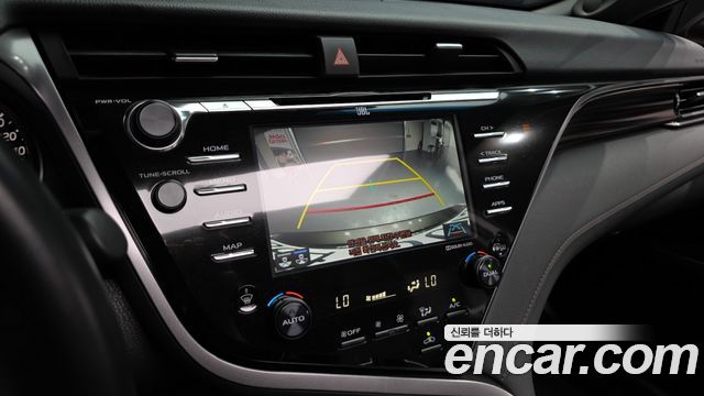 Toyota Camry 2019 — photo 21