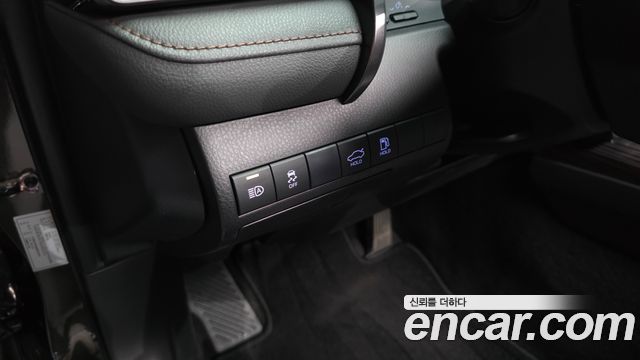 Toyota Camry 2019 — photo 28
