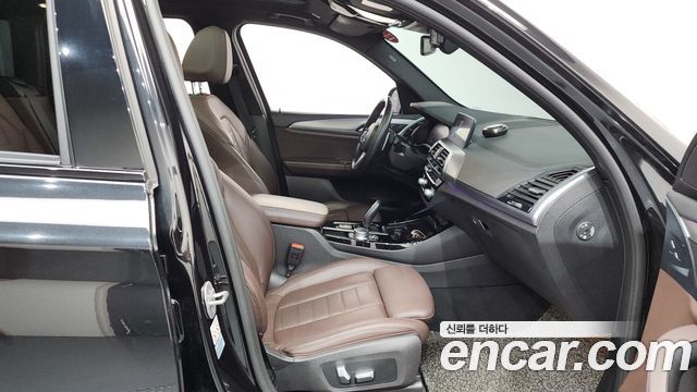 BMW X3 2021 — photo 16