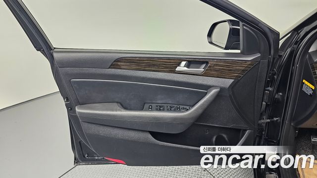 Hyundai Sonata 2016 — photo 14