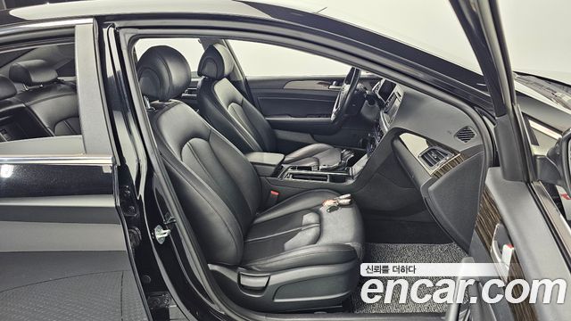 Hyundai Sonata 2016 — photo 16