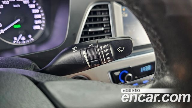 Hyundai Sonata 2016 — photo 27