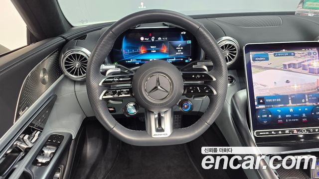 Mercedes-Benz SL-Class 2023 — photo 19