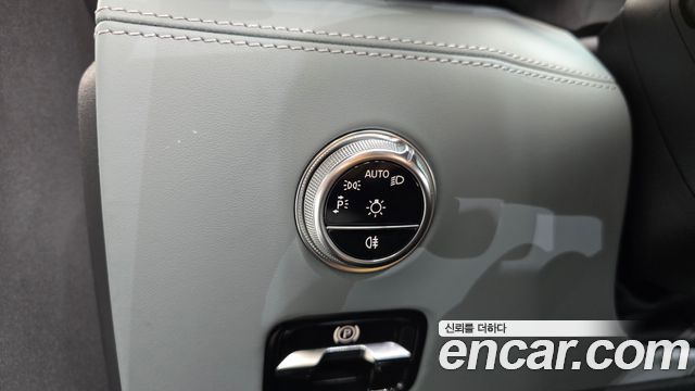 Mercedes-Benz SL-Class 2023 — photo 27