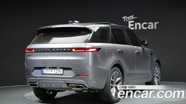 Land Rover Range Rover Sport 2025 — photo 2