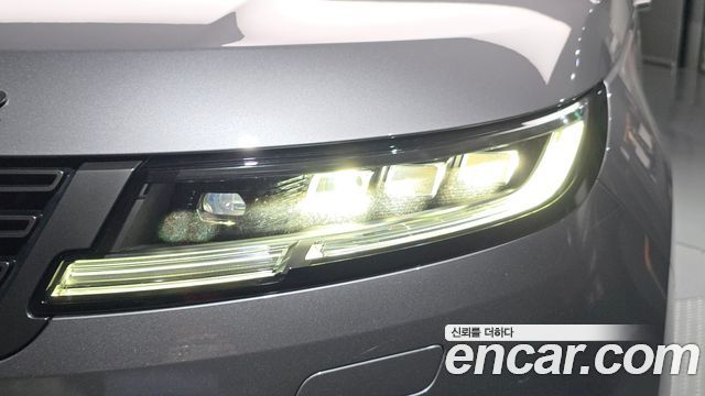Land Rover Range Rover Sport 2025 — photo 8