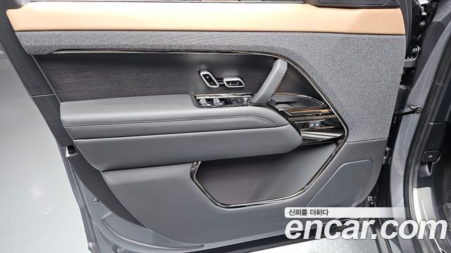 Land Rover Range Rover Sport 2025 — photo 14
