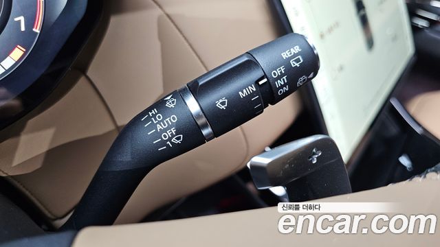 Land Rover Range Rover Sport 2025 — photo 32