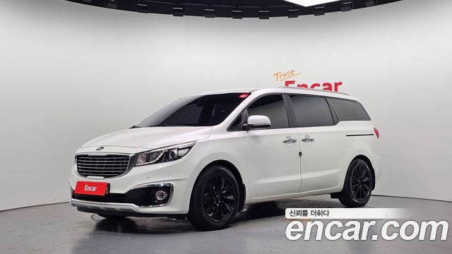 Kia Canival 2016 — photo 1