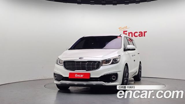 Kia Canival 2016 — photo 3