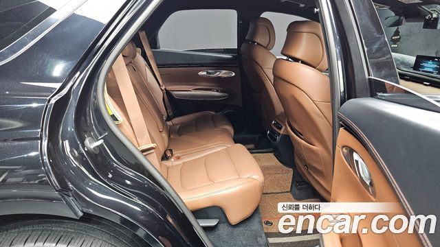 Genesis GV70 2021 — photo 17