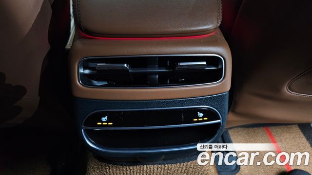 Genesis GV70 2021 — photo 23