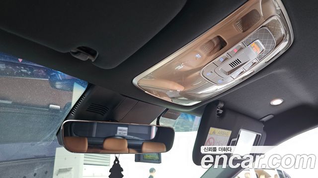 Genesis GV70 2021 — photo 25