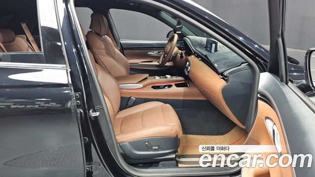 Genesis GV70 2021 — photo 16