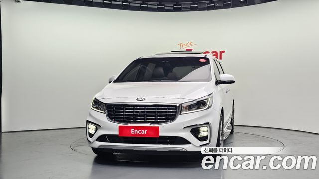 Kia Canival 2019 — photo 3
