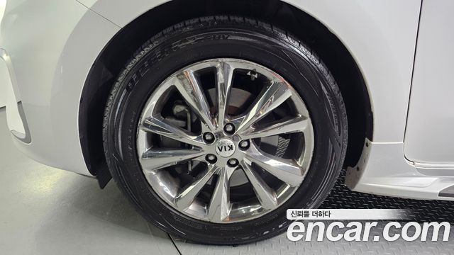 Kia Canival 2019 — photo 5