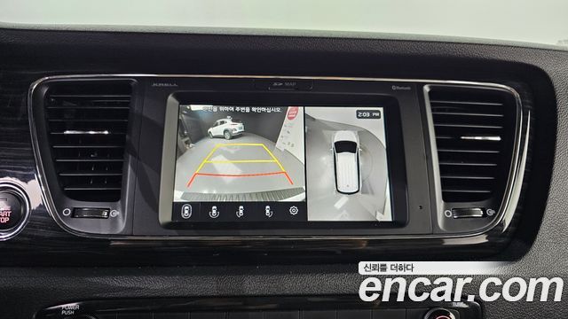 Kia Canival 2019 — photo 16