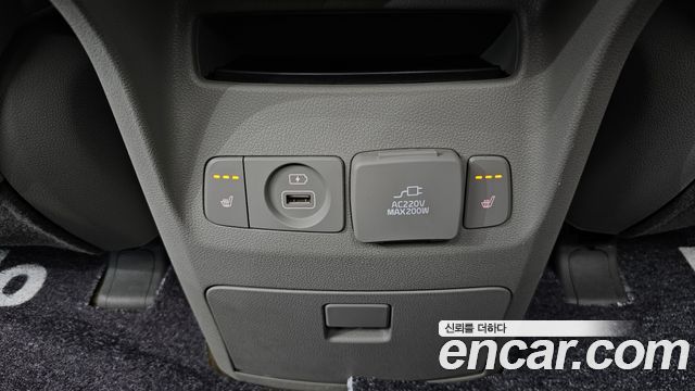 Kia Canival 2019 — photo 17