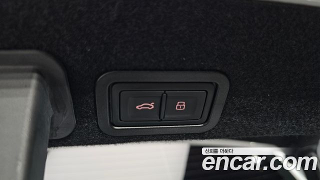 Audi A6 2018 — photo 36