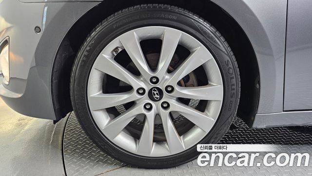Hyundai i40 2012 — photo 5