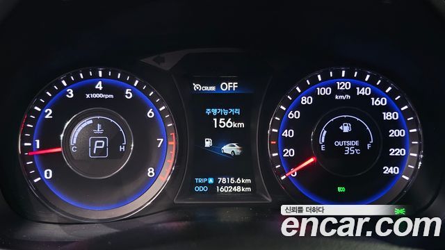 Hyundai i40 2012 — photo 11