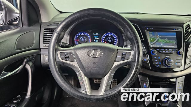 Hyundai i40 2012 — photo 21