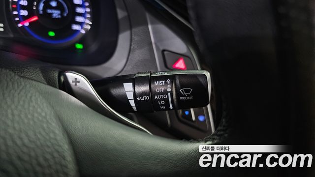 Hyundai i40 2012 — photo 22