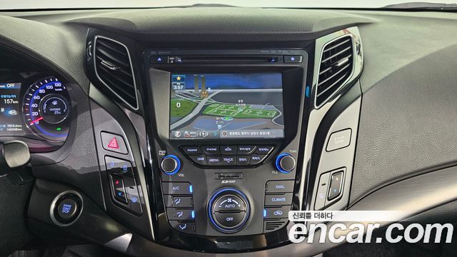 Hyundai i40 2012 — photo 23