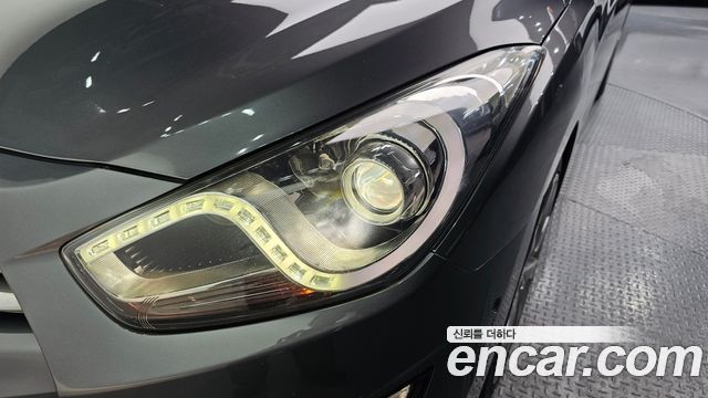 Hyundai i40 2012 — photo 8